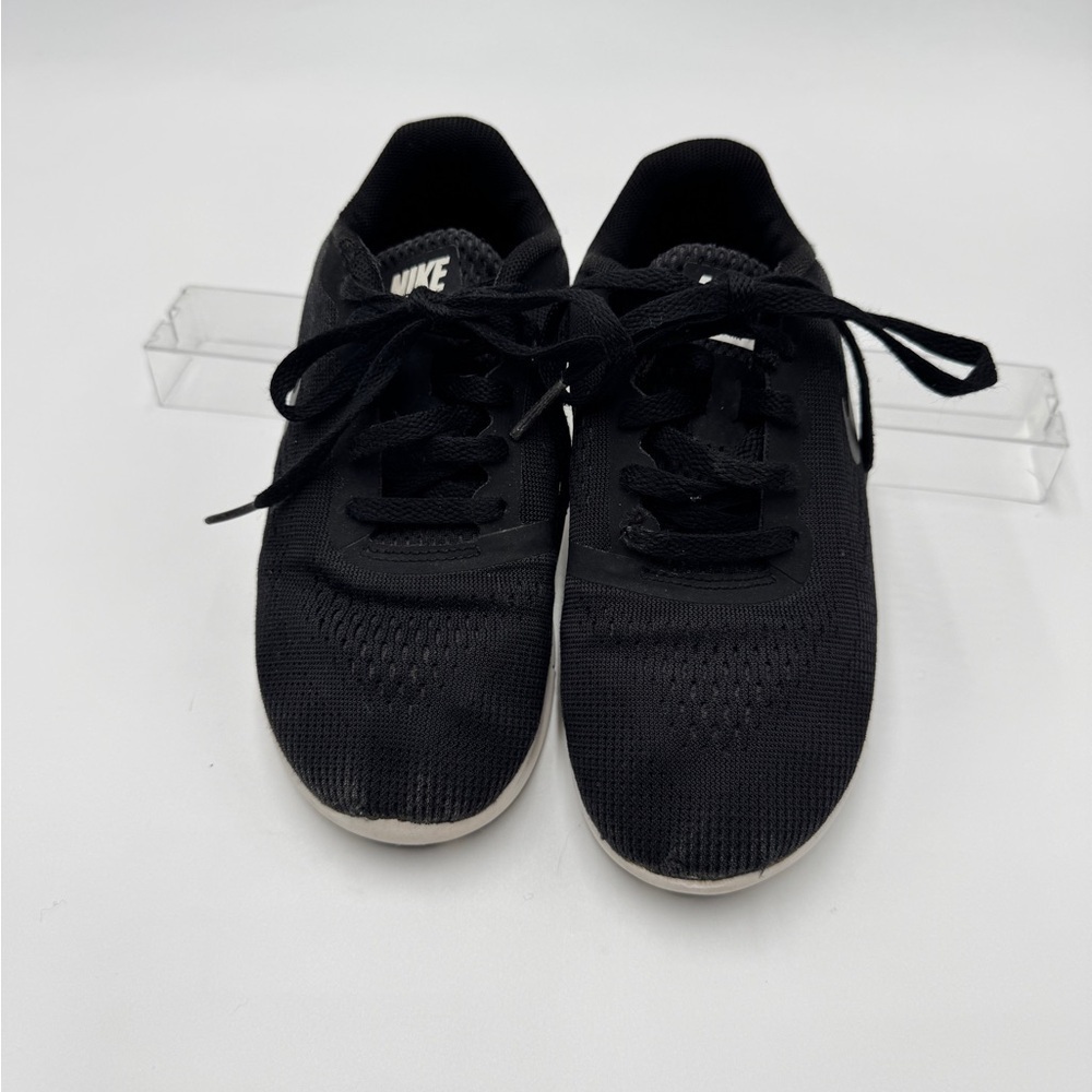 Nike Black Free RN Tennis shoes
